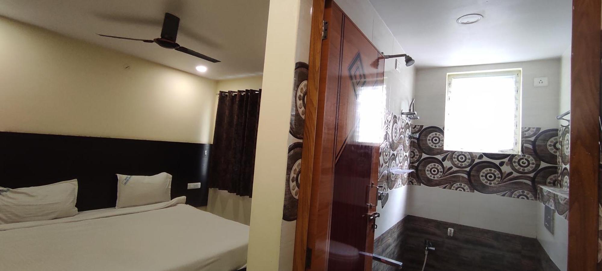 Arvind Stay Hotel, Rk Beach Vizag วิสาขปัตนัม ภายนอก รูปภาพ